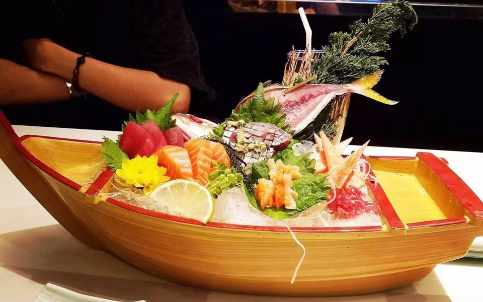 Hokkaido Sachi Sushi - Nhà hàng sushi