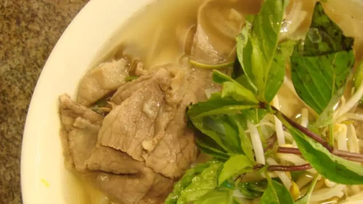 CNN bình chọn 40 món ăn ấn tượng của Việt Nam ảnh 1