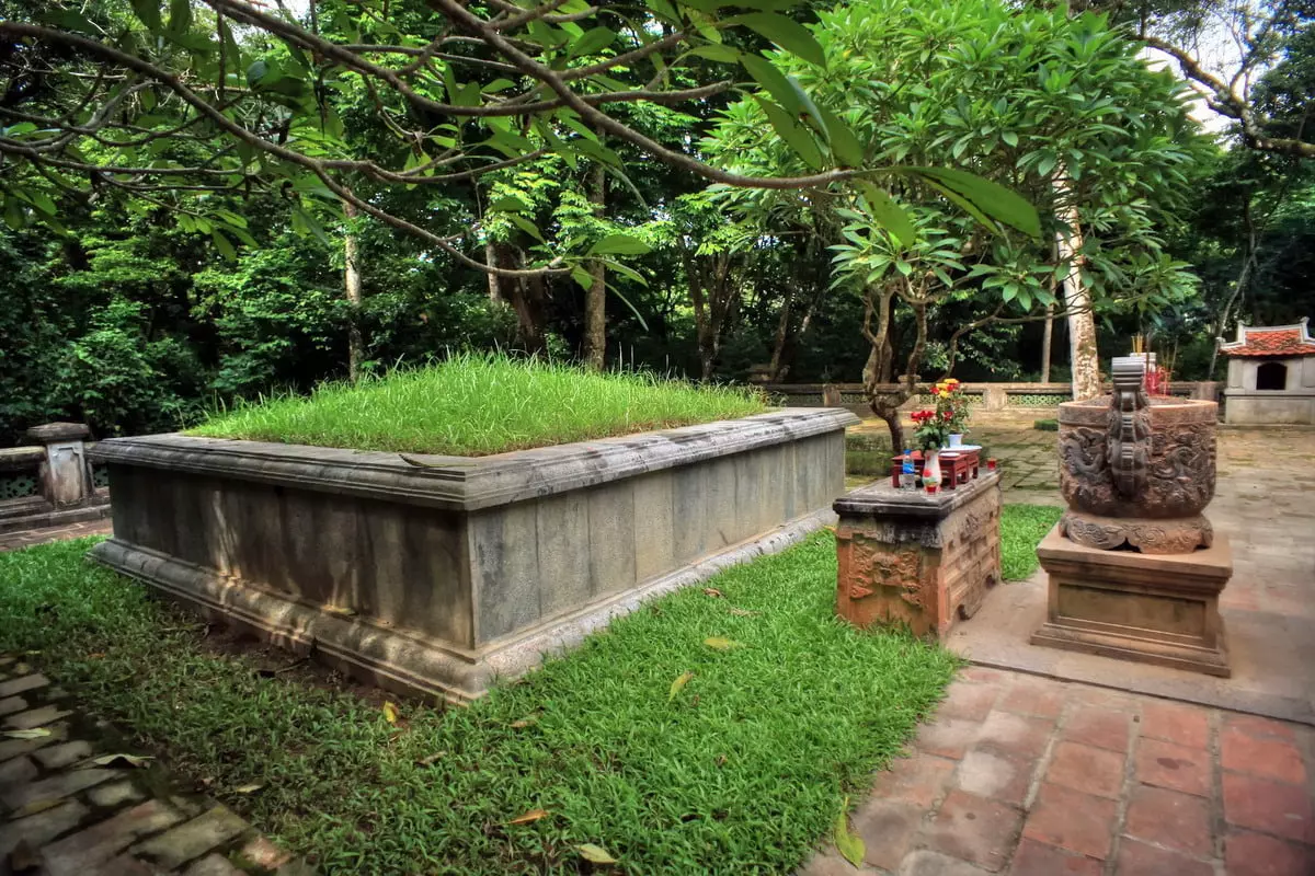 Khu vực Thái miếu nằm sau Chính điện là nơi thờ các vị Vua và Thái hậu triều Lê