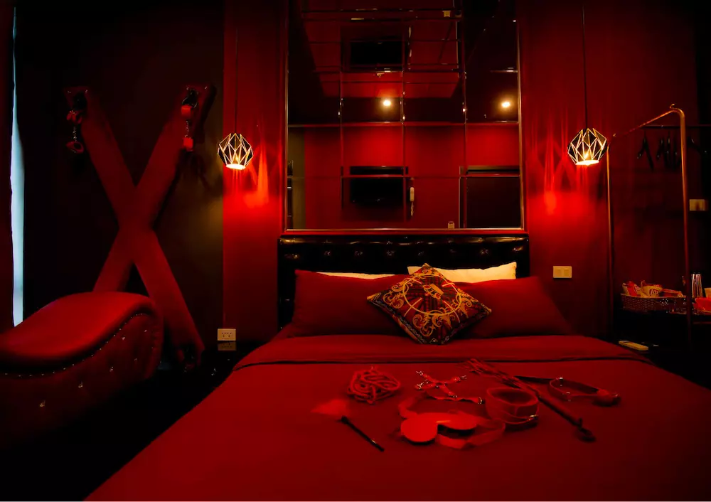 Khách sạn tình yêu TPHCM Cupid với thiết kế không gian thoáng mát rộng rãi