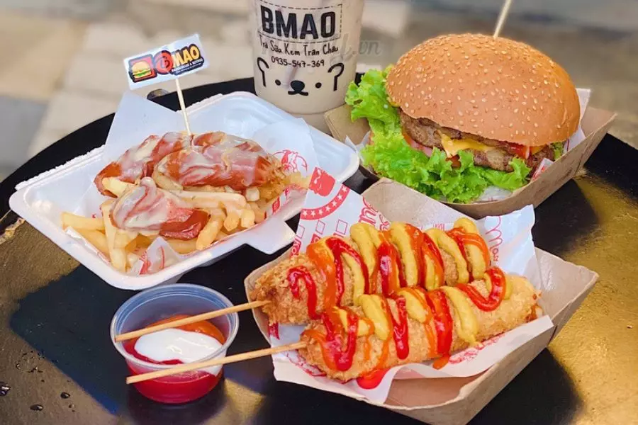 Ăn vặt tại Bmao Hamburger & Hotdog