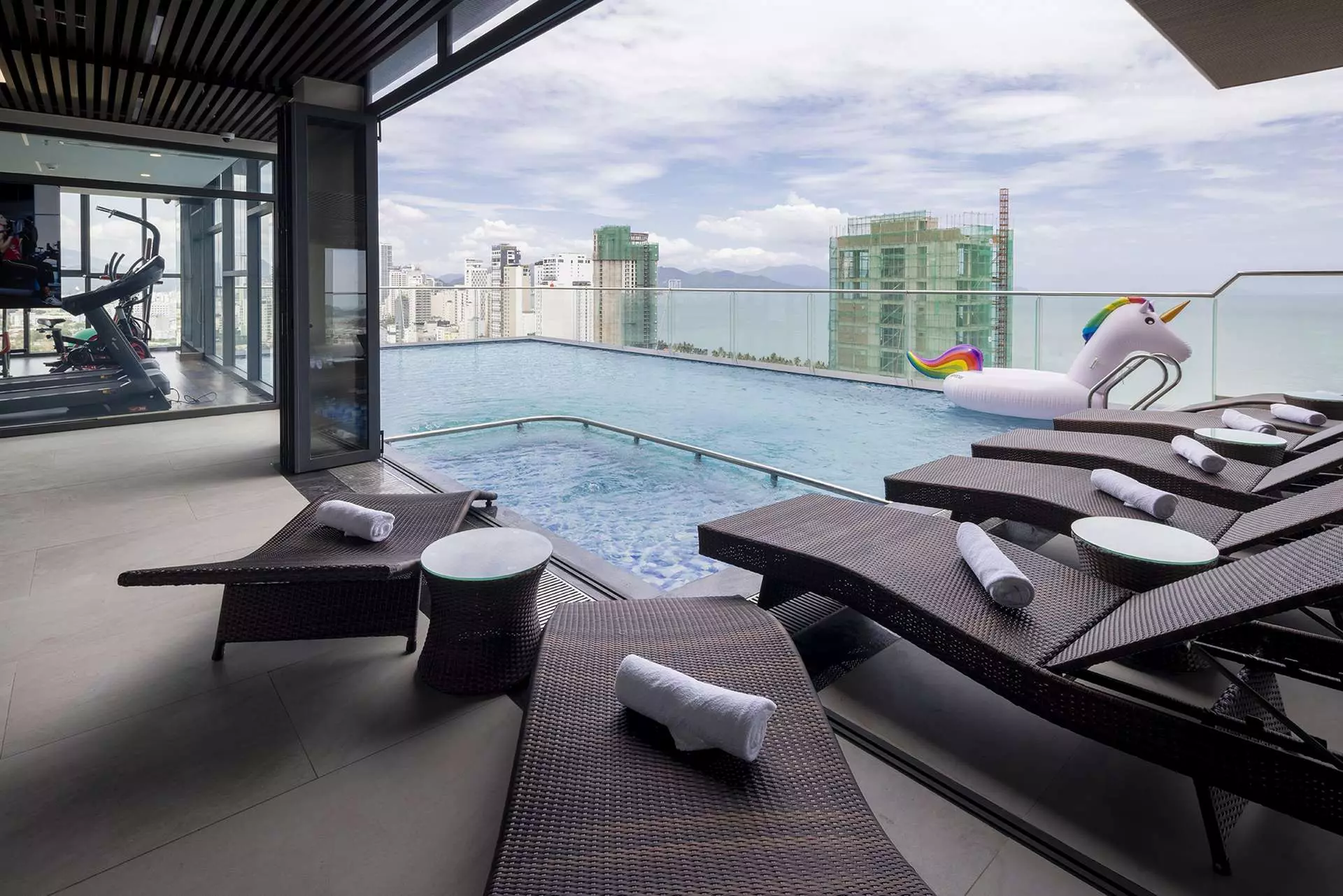 Miracle Luxury Hotel Nha Trang - Khách sạn gần Bãi Dài