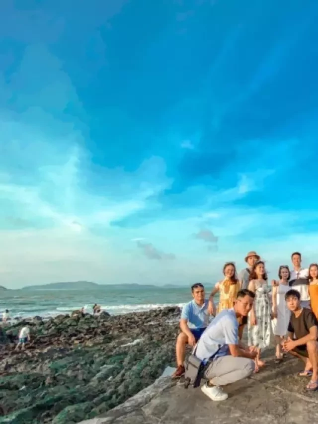   Kinh nghiệm du lịch Vân Đồn Quảng Ninh: Tận hưởng vùng biển đẹp như tranh vẽ!
